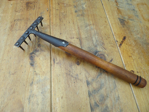 Hand rake short handle - short,