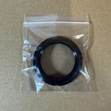 Threaded Lampshade Retainer