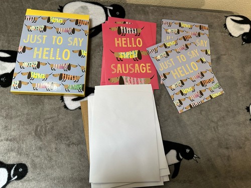 Sausage dog dachshund note - dog,