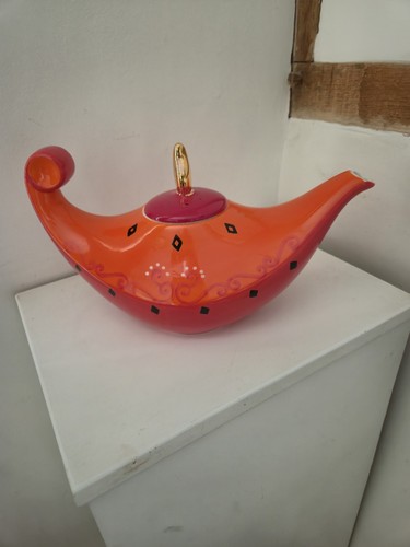 Novalty teapot aladin gene - teapot,