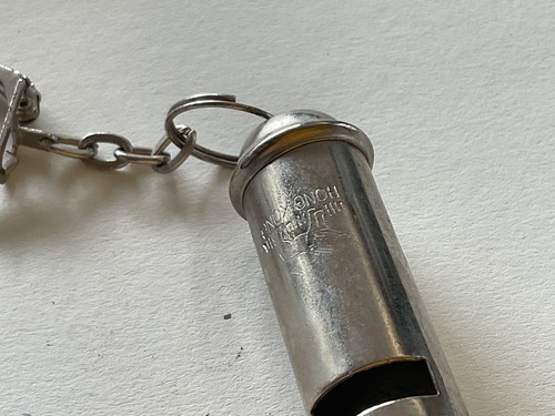Vintage whistle ref w21 - ,