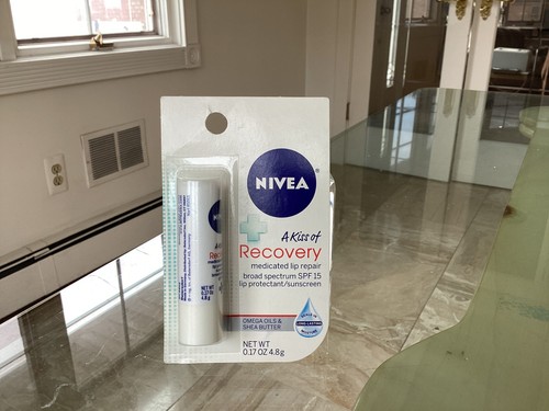 Nivea recovery medicated lip - recovery,