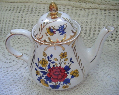 Vintage arthur wood teapot - arthur,