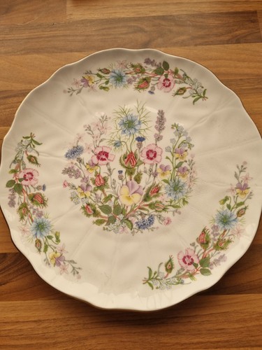 Aynsley wild tudor cake plate - wild,