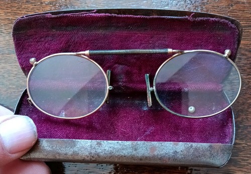 Lovely pair antique gold - lovely, of