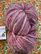 1 x FeltStudioUK Chunky Hand
