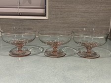 Set pink art glass coupe - of, 3