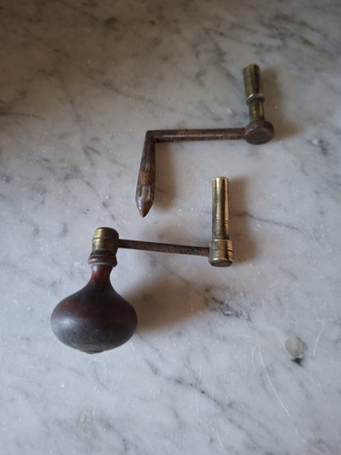 Vintage antique hand crank - 2, /