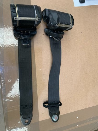 Porsche 968 front seat belts - seat, belts-
