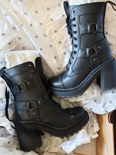 Martens chesney harness - chesney,