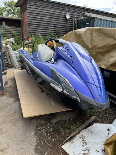 Yamaha wave runner jet ski - yamaha,