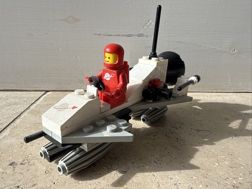 Lego space shuttle - space:,
