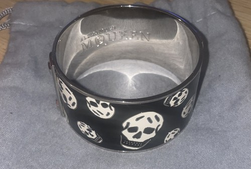 Alexander mcqueen skull bangle - alexander,