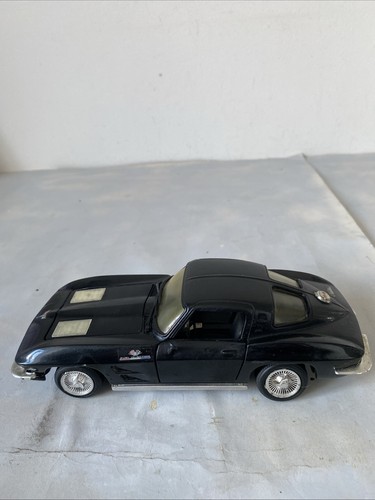 Revell corvette stingray 24 - corvette, 1/24