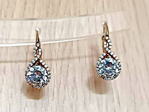 Stunning diamonique gold - stunning,