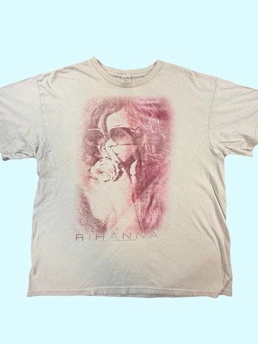 Vintage rihanna loud tour - tour, t