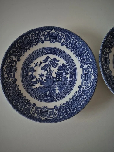 Old willow saucers english - old,