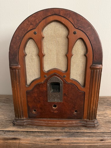 Antique tube radio rca - tube, victor