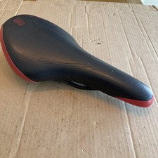 Boardman Mountain  / Gravel / MTX Saddle Black / Red E4982