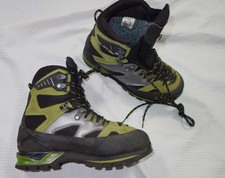 Womens Mammut B2 hiking boots size 6.5.  Magic GTX Gore-Tex  boots