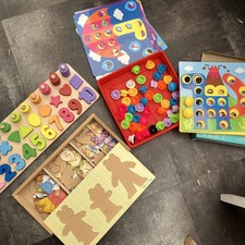 Melissa & Doug Wooden Puzzles Teddy Bears number matching board button toddler