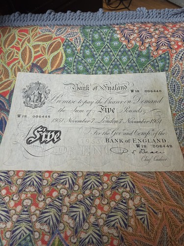 Vintage bank england white - england,