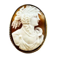 Antique Gold 'Goddess Demeter" Cameo Brooch
