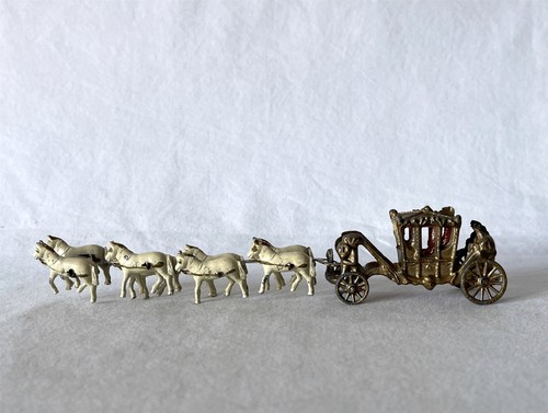 Vintage cast metal c1953 horse - cast,