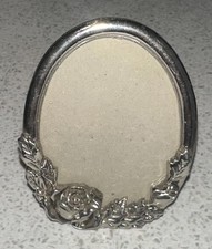 Art Nouveau Design Mini Metal