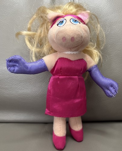 Mcdonalds miss piggy - miss,