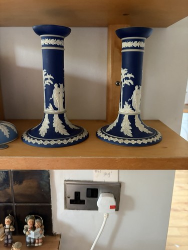 Vintage blue white - &,