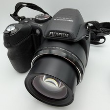 Fujifilm FinePix S2000HD