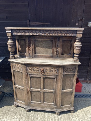 Court cupboard drinks - court, cupboard/drinks