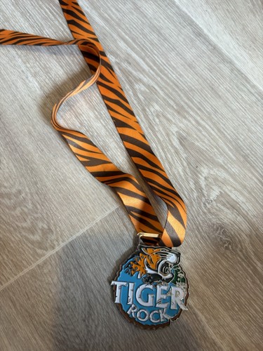 Chessington tiger rock - chessington, medal