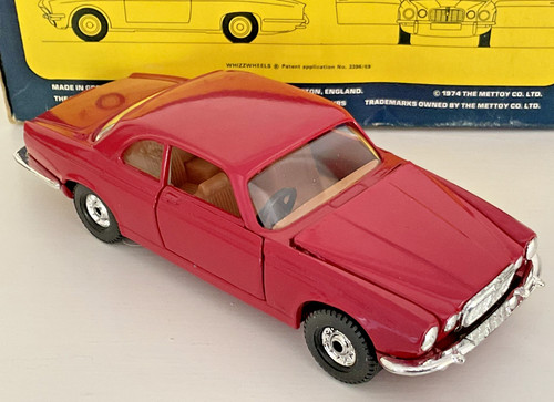 Corgi toys 286 jaguar xj12c - toys,