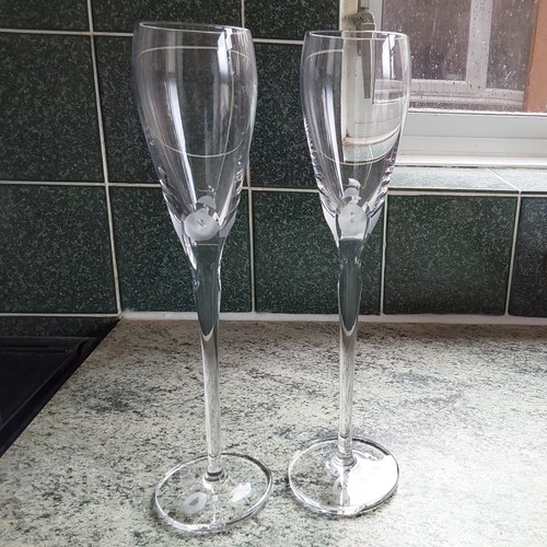 Set tall royal doulton - of, 2