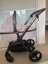 Egg 2 Feather Geo Pram Carrycot, Car Seat, ISO Fix with Adaptors and Accessories