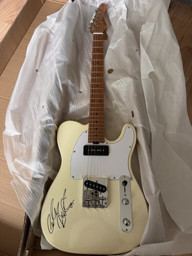 Callum beattie signed guitar - beattie,