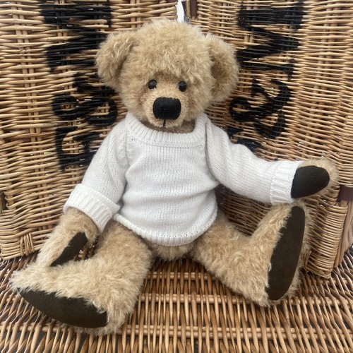 Winifred bears artist - teddy,