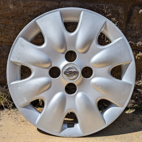 Nissan micra wheel trim - 14",