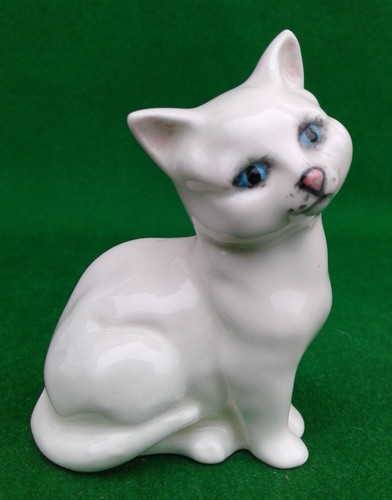 Royal doulton kitten - -,