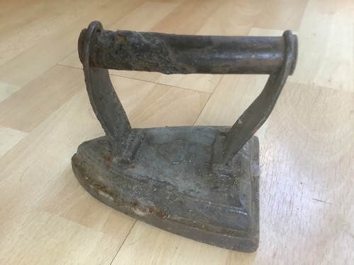 Vintage sad iron - vintage, iron.