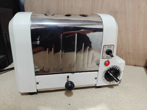 Dualit auto white toaster - auto-3,