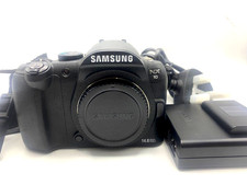 Samsung NX10 14.6 MP Digital
