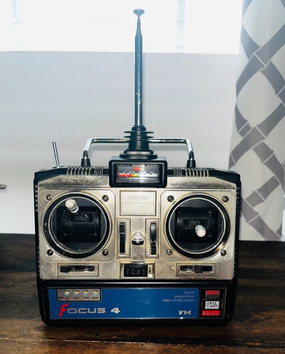 Vintage hitec focus digital - 4,