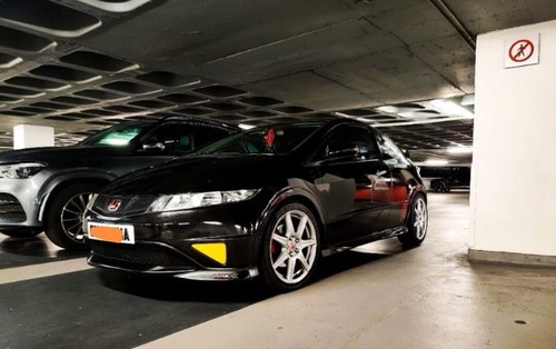 Breaking honda civic type - , r