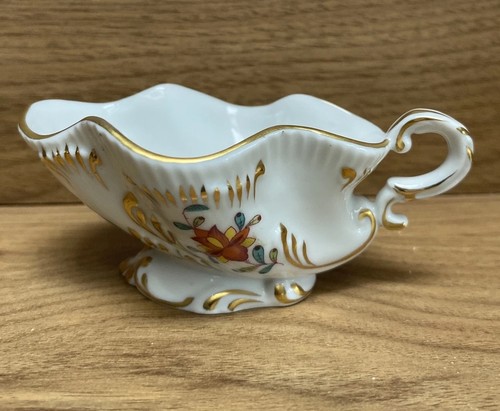 Herend footed shell shaped - footed,
