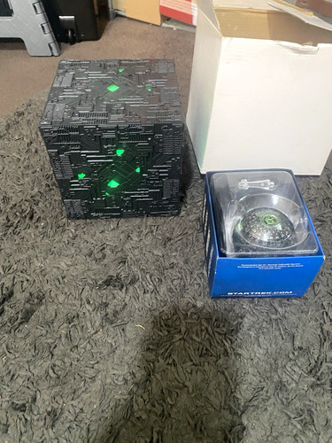 Star trek borg - borg, ship