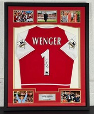 Framed Arsene Wenger Signed Arsenal 03/04 Invincibles Shirt With Photo Proof+COA