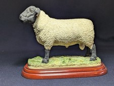 BORDER FINE ARTS Figurine